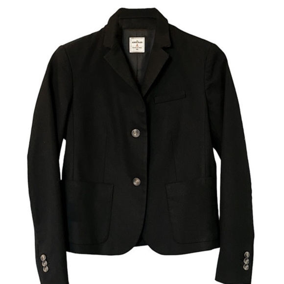 Gap Academy Classic true black two button blazer in size 8 - Picture 1 of 8